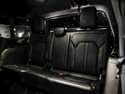 Used 2021 Ford Expedition Limited RWD image 33