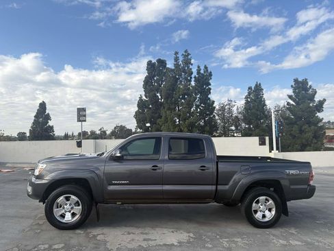 Used 2015 Toyota Tacoma PreRunner image 7
