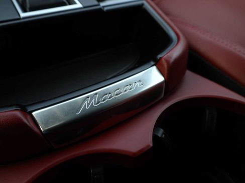 Used 2025 Porsche Macan S AWD/4WD image 21