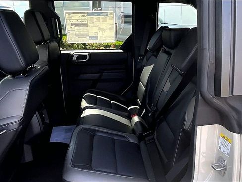 New 2026 Ford Bronco Outer Banks AWD/4WD image 10