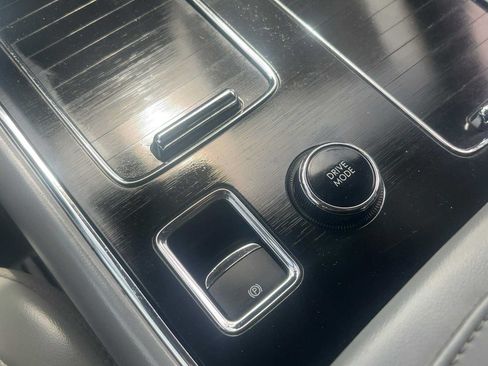 Used 2020 Lincoln Aviator Reserve AWD/4WD image 23