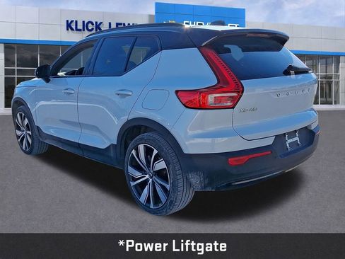 Used 2022 Volvo XC40 P8 Recharge Ultimate image 5