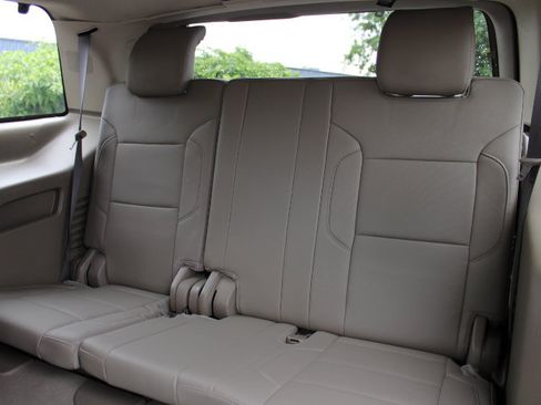 Used 2019 Chevrolet Tahoe Premier AWD/4WD image 29