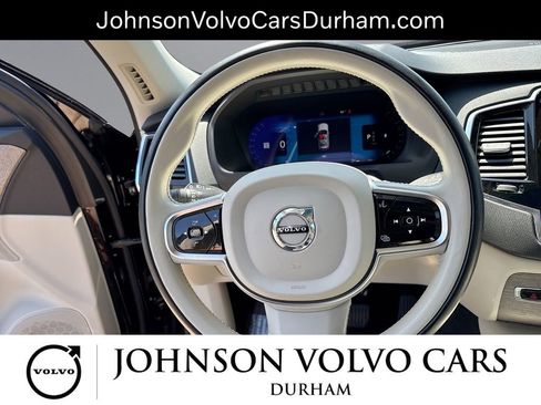Used 2023 Volvo XC90 B6 Plus AWD/4WD image 11