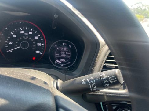 Used 2017 Honda HR-V LX image 16