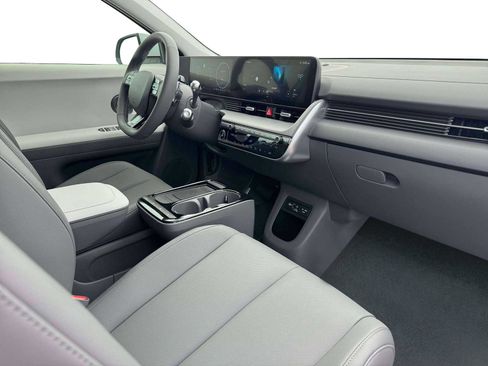 New 2026 Hyundai Ioniq 5 SEL RWD image 15