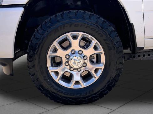 Used 2024 RAM 2500 Laramie w/ Safety Group AWD/4WD image 11