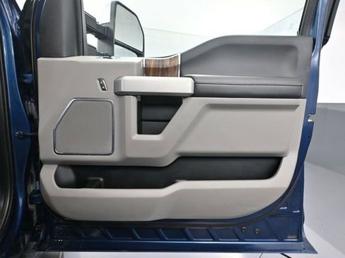 Used 2019 Ford F150 Lariat AWD/4WD image 44