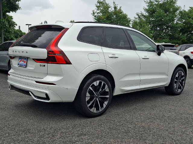 Used 2026 Volvo XC60 B5 Plus AWD/4WD image 6