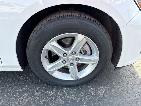 Used 2023 Chevrolet Malibu LS w/ Driver Confidence Package image 10