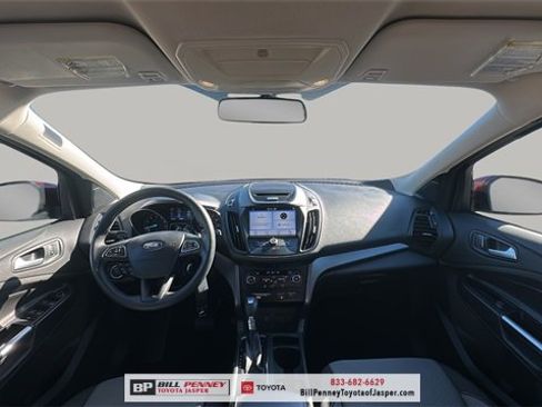 Used 2017 Ford Escape SE w/ Equipment Group 201A image 10