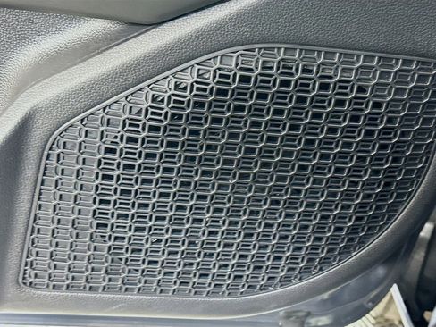 Used 2025 Toyota Tacoma SR5 image 19