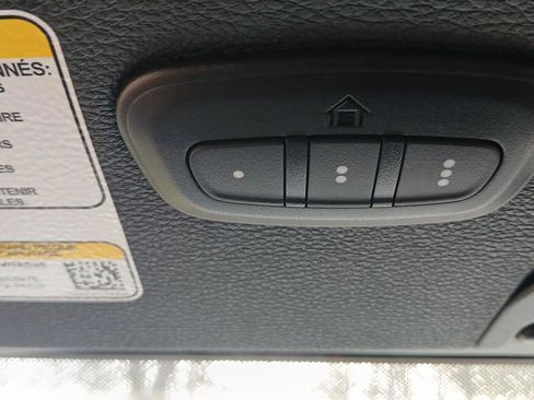 Used 2024 Jeep Wrangler Unlimited Rubicon w/ Capability Package image 18