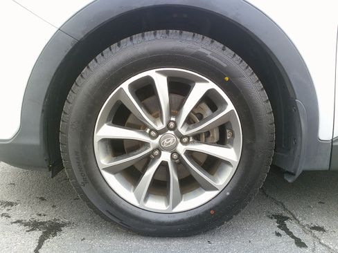 Used 2019 Hyundai Santa Fe XL SE w/ SE Premium Package 02 AWD/4WD image 12