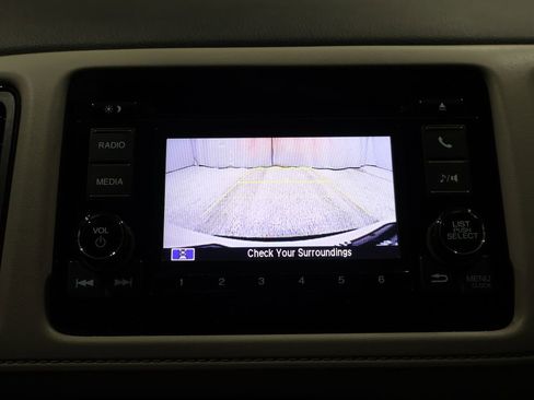 Used 2022 Honda HR-V LX image 27