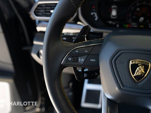 Used 2024 Lamborghini Urus S image 23