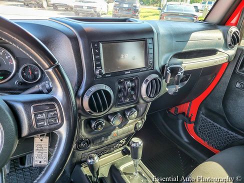Used 2016 Jeep Wrangler Unlimited Sport w/ Quick Order Package 24S AWD/4WD image 19