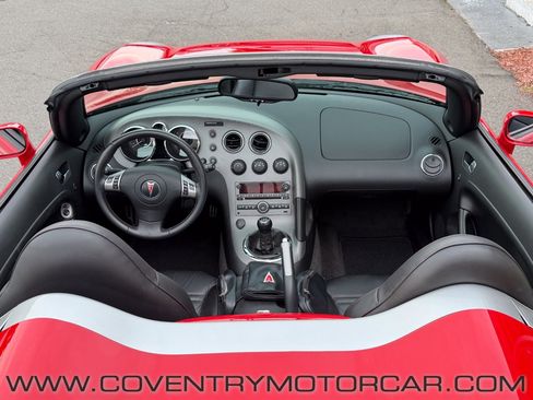 Used 2008 Pontiac Solstice GXP w/ Premium Package RWD image 19