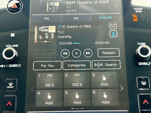 Used 2025 Subaru Outback Premium AWD/4WD image 19