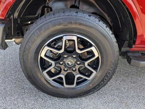 Used 2022 Ford Bronco Outer Banks AWD/4WD image 17