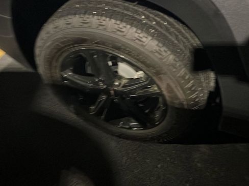 Used 2024 GMC Terrain AT4 image 7