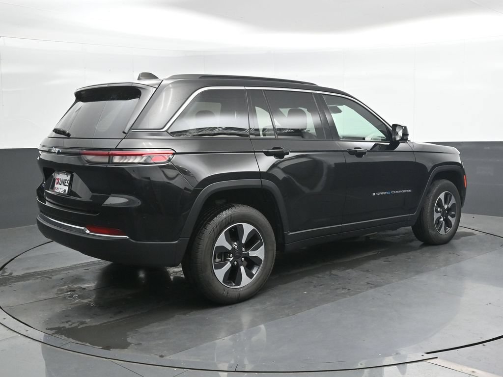 Used 2024 Jeep Grand Cherokee Limited 4xe AWD/4WD image 3