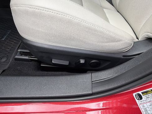 Used 2025 MAZDA MAZDA3 2.5 Turbo Sedan w/Premium Plus image 14