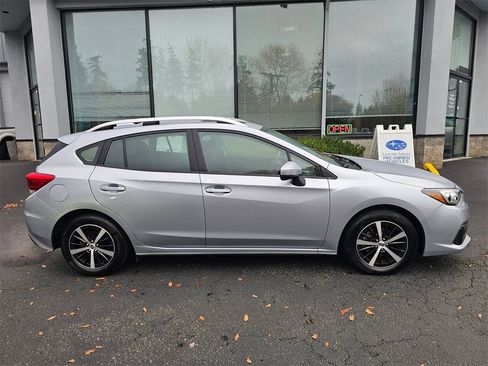 Used 2023 Subaru Impreza Premium image 8