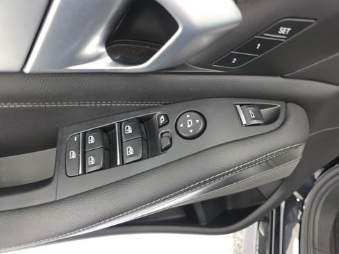 Used 2020 BMW X5 xDrive40i w/ M Sport Package image 32