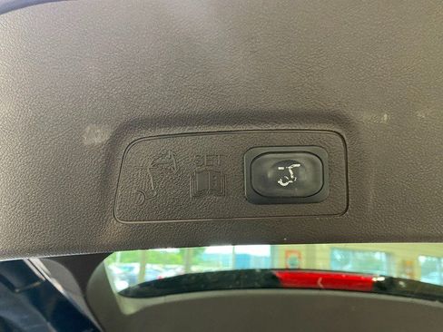 Used 2019 Lincoln MKC Reserve w/ MKC Climate Package AWD/4WD image 22
