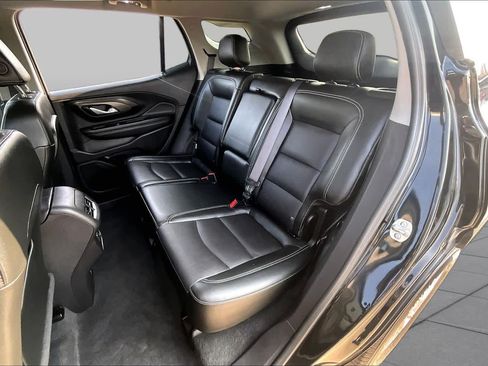 Used 2024 GMC Terrain SLT AWD/4WD image 21
