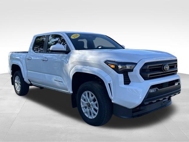 Used 2026 Toyota Tacoma SR5 AWD/4WD image 7