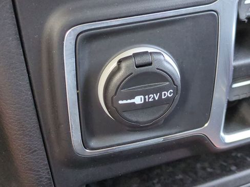 Used 2018 Jeep Wrangler Unlimited Sahara AWD/4WD image 30