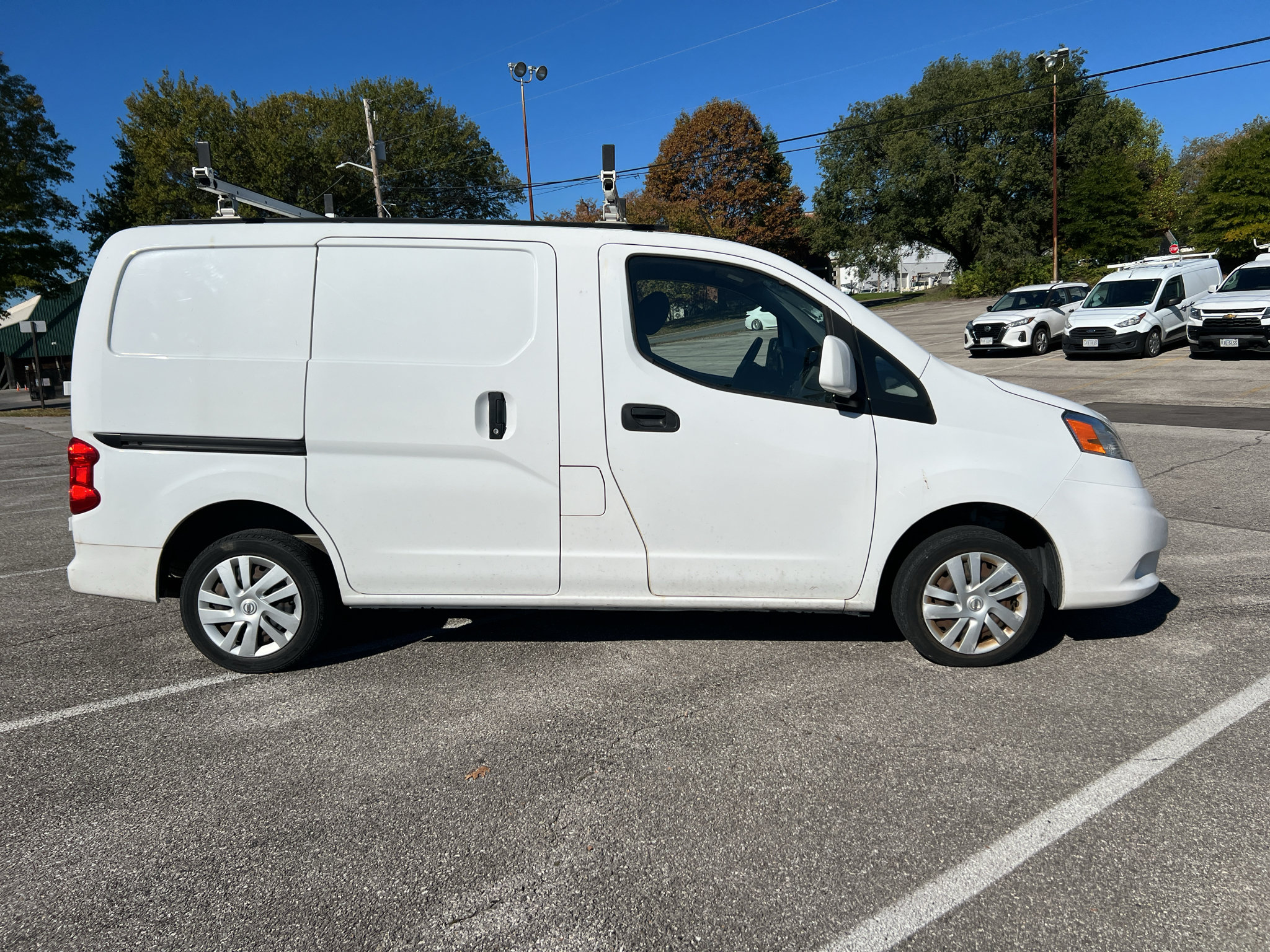 Used 2019 Nissan NV200 SV FWD image 2