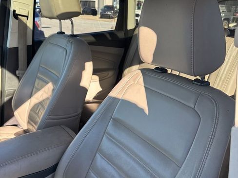 Used 2017 Ford Escape Titanium w/ Equipment Group 301A image 7