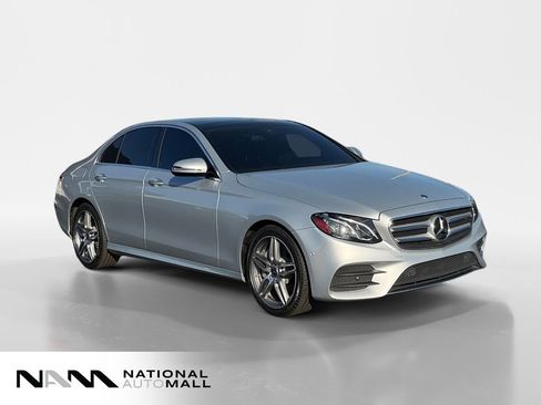 Used 2018 Mercedes-Benz E 300 4MATIC w/ Premium 1 Package image 7
