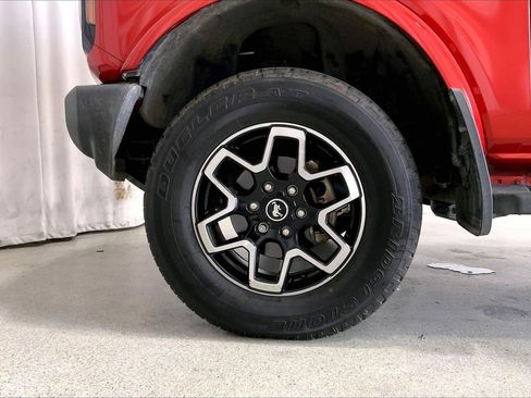 Used 2022 Ford Bronco Outer Banks image 6