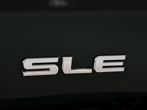 Used 2015 GMC Sierra 1500 SLE w/ SLE Value Package AWD/4WD image 23