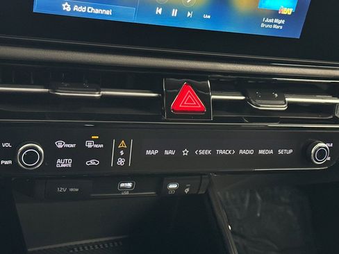 New 2026 Kia Niro Wind image 17