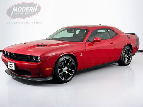 Used 2016 Dodge Challenger R/T Scat Pack w/ Leather Interior Group image 1