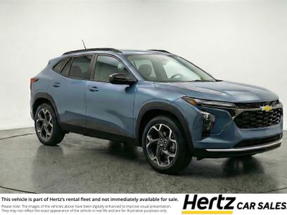 Used 2025 Chevrolet Trax LT