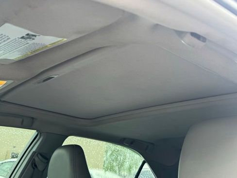 Used 2013 Toyota Camry XLE w/ Leather Pkg FWD image 9