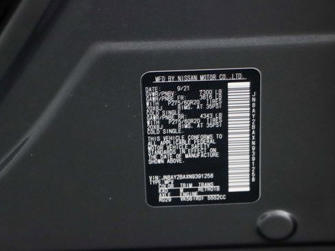 Used 2022 Nissan Armada SL w/ Captain's Chairs Package image 36