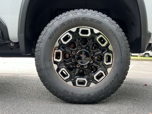 New 2026 Chevrolet Silverado 2500 High Country AWD/4WD image 40