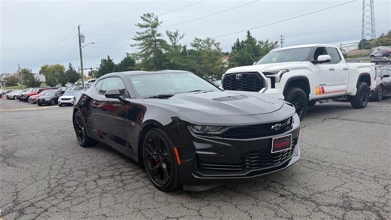 Used 2020 Chevrolet Camaro SS RWD image 3