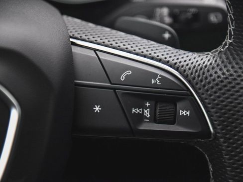 Used 2024 Audi SQ8 Premium Plus image 35