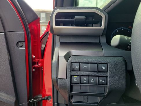 Used 2025 Toyota 4Runner TRD Off-Road Premium image 22