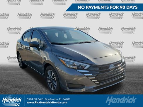 Used 2025 Nissan Versa SV w/ Trunk Package FWD image 1