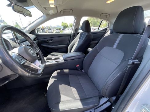 Used 2022 Nissan Sentra SV FWD image 18