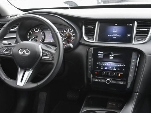 Certified 2025 INFINITI QX50 Luxe image 2